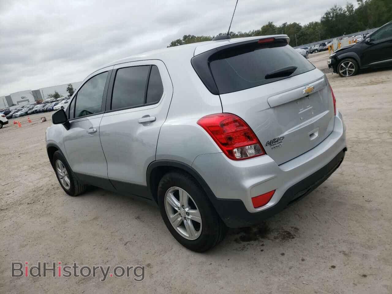 2019 CHEVROLET TRAX - VIN: 3GNCJKSB3KL257459 - Photo 2
