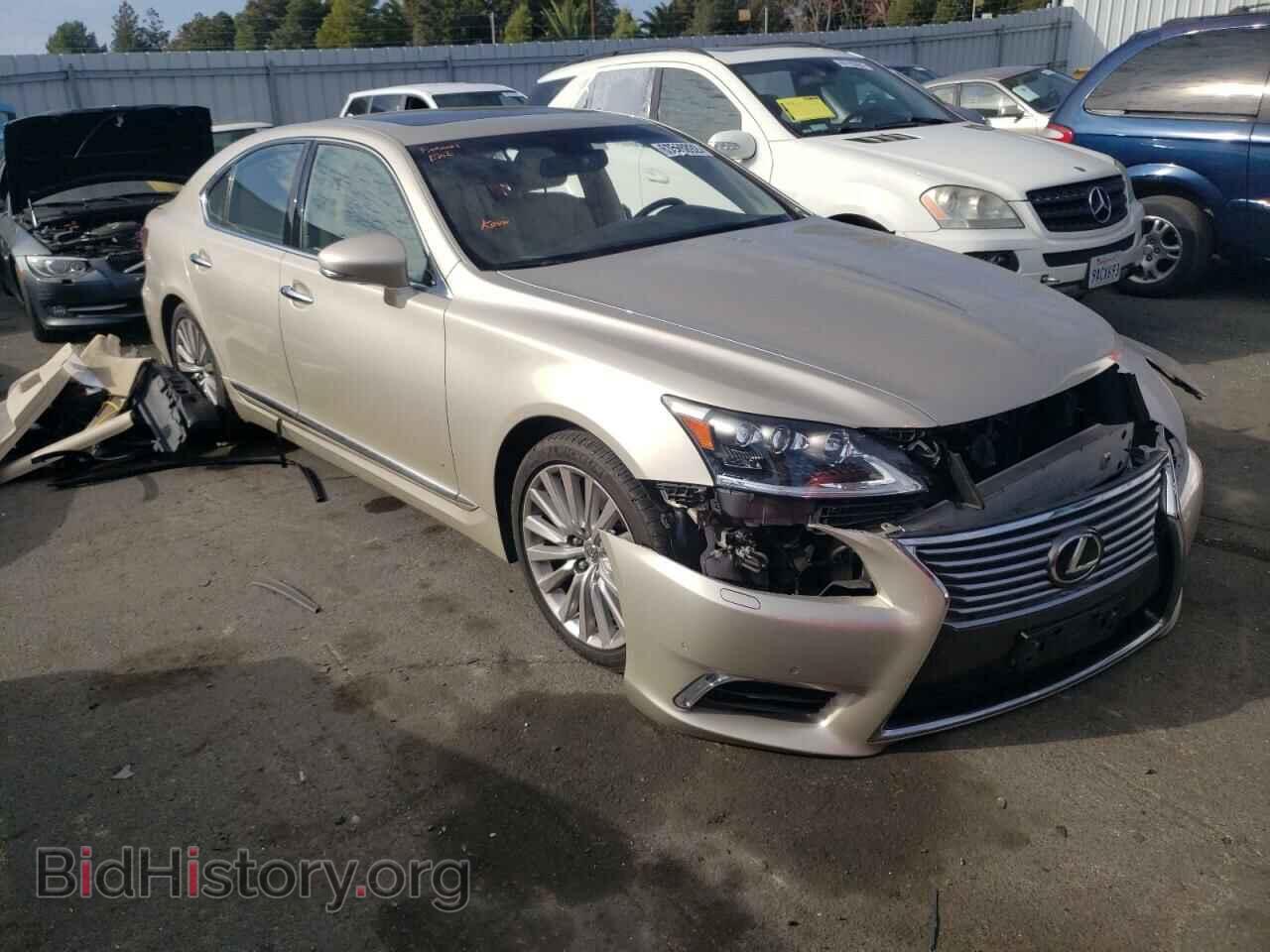 2013 LEXUS LS460 - VIN: JTHBL1EF3D5118540 - Photo 4