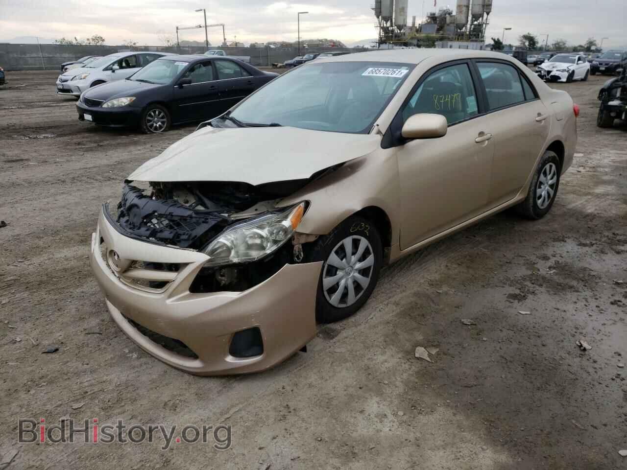 2011 TOYOTA COROLLA - VIN: 2T1BU4EE7BC658285 - Фото 2