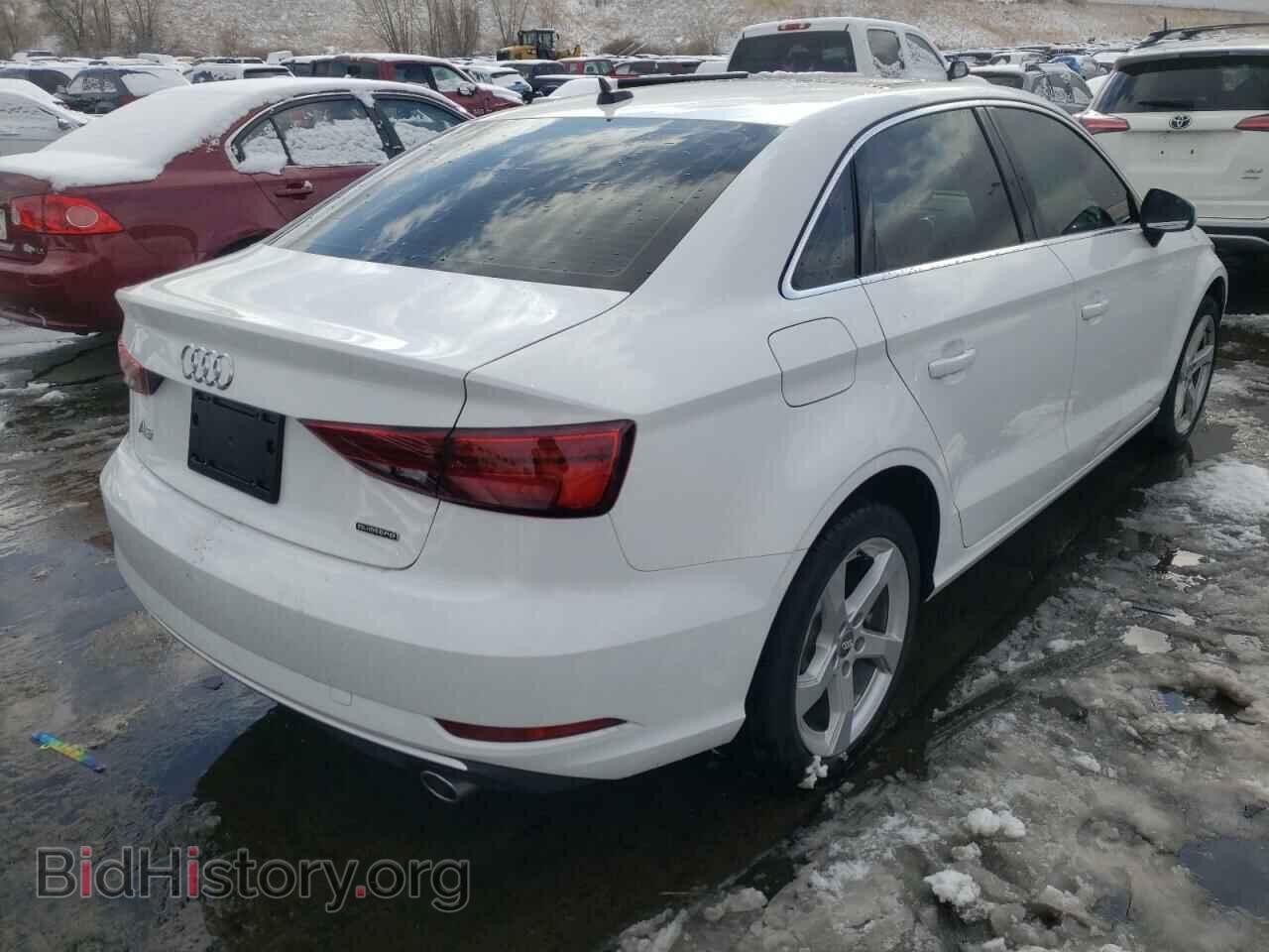 2019 AUDI A3 - VIN: WAUBEGFFXKA092209 - Фото 4