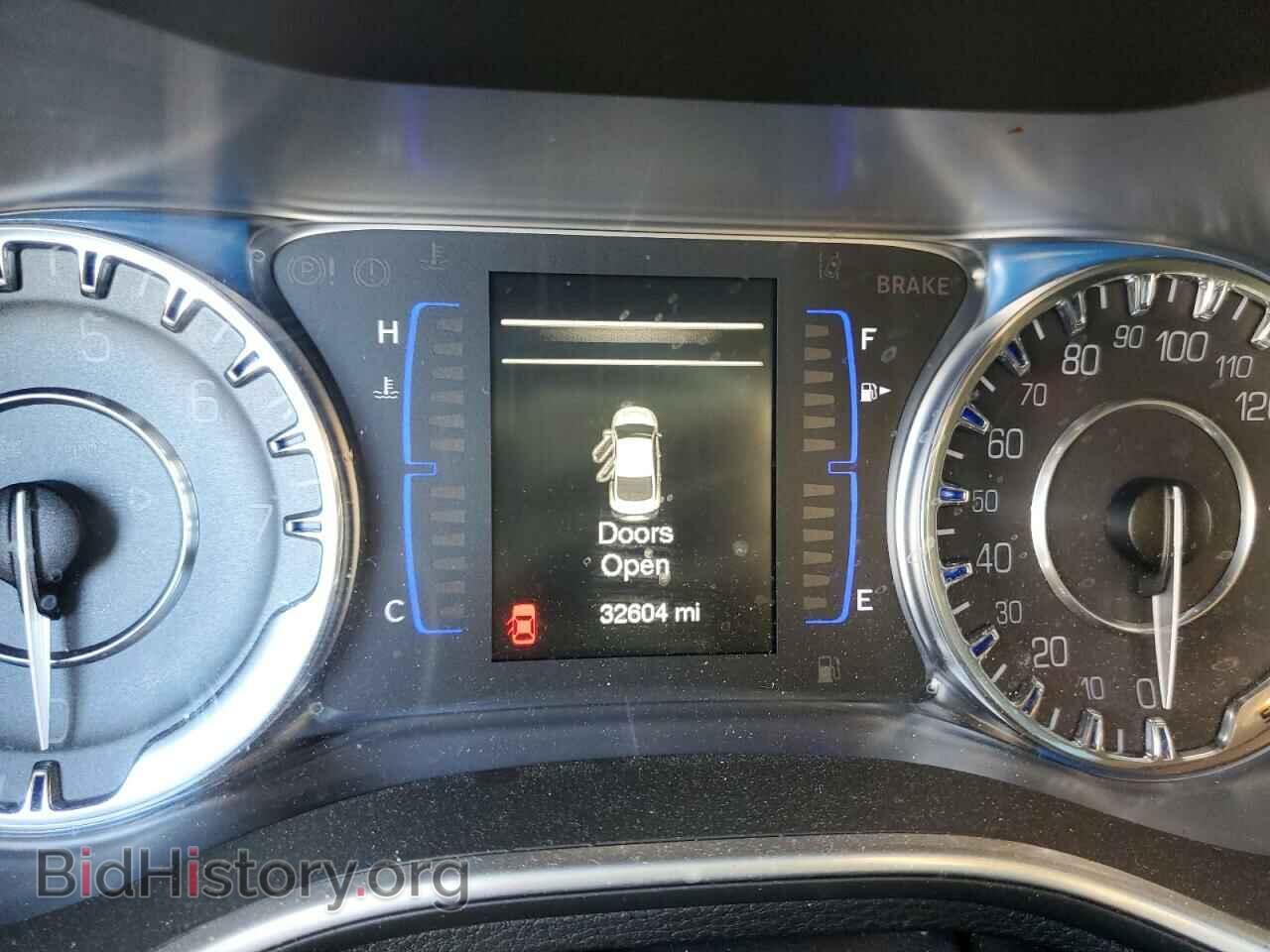 2016 CHRYSLER 200 - VIN: 1C3CCCAB9GN138434 - Фото 9