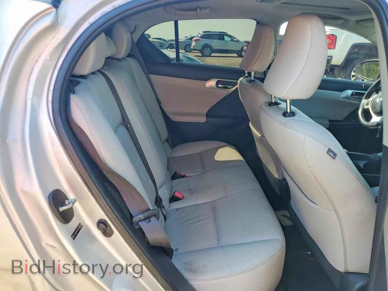 2011 LEXUS CT 200 - VIN: JTHKD5BH1B2041305 - Photo 10