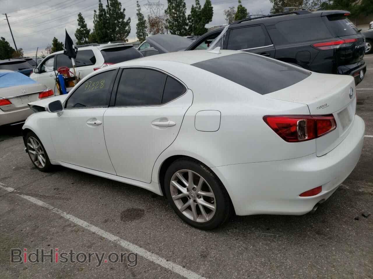 2011 LEXUS IS - VIN: JTHBF5C2XB5132396 - Photo 2