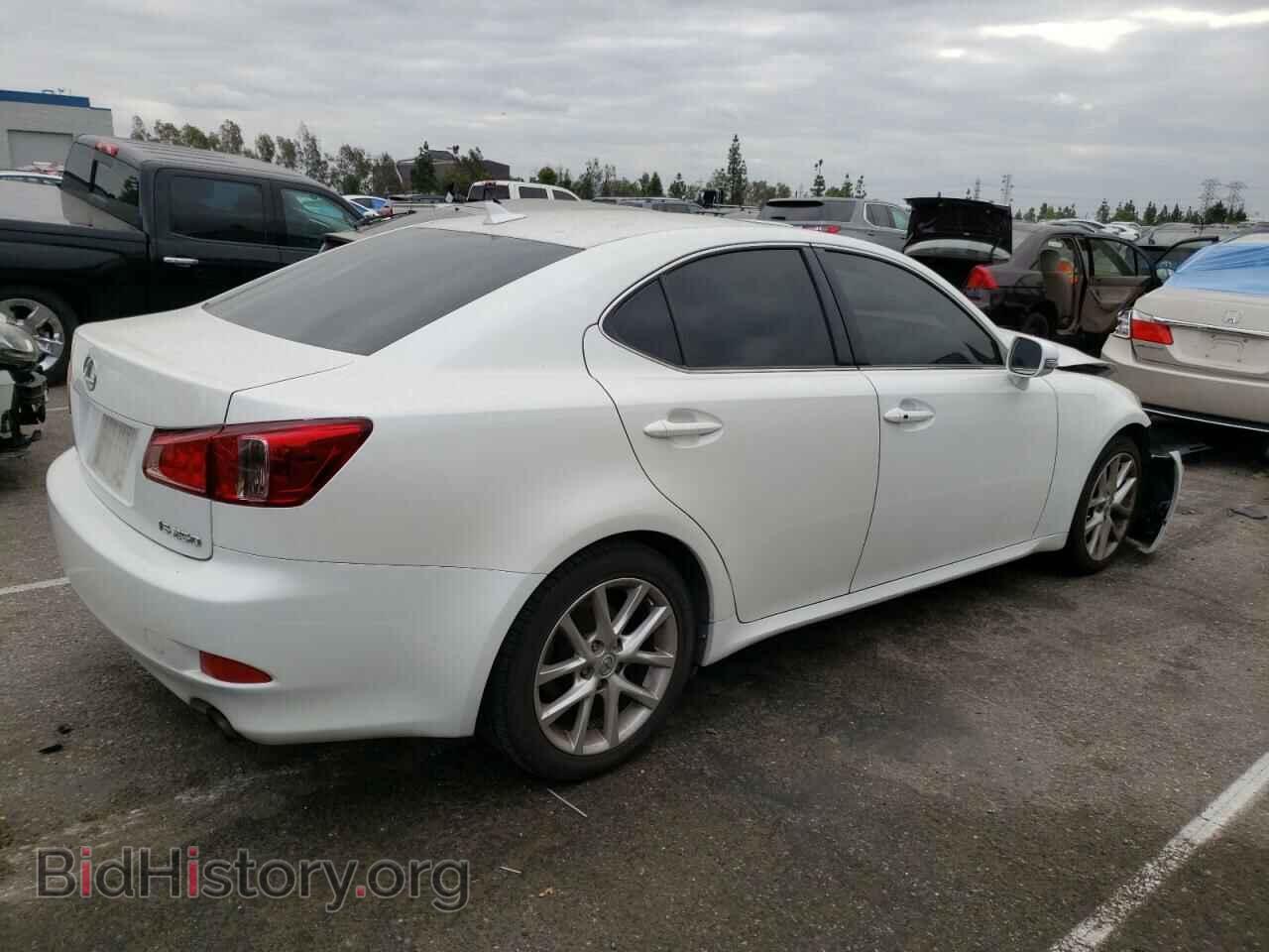 2011 LEXUS IS - VIN: JTHBF5C2XB5132396 - Photo 3