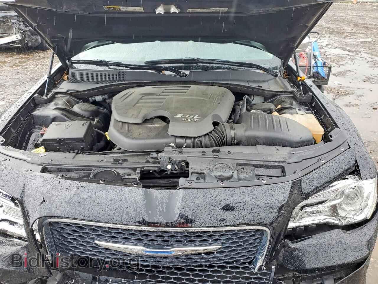 2017 CHRYSLER 300 - VIN: 2C3CCAAG1HH529815 - Фото 11