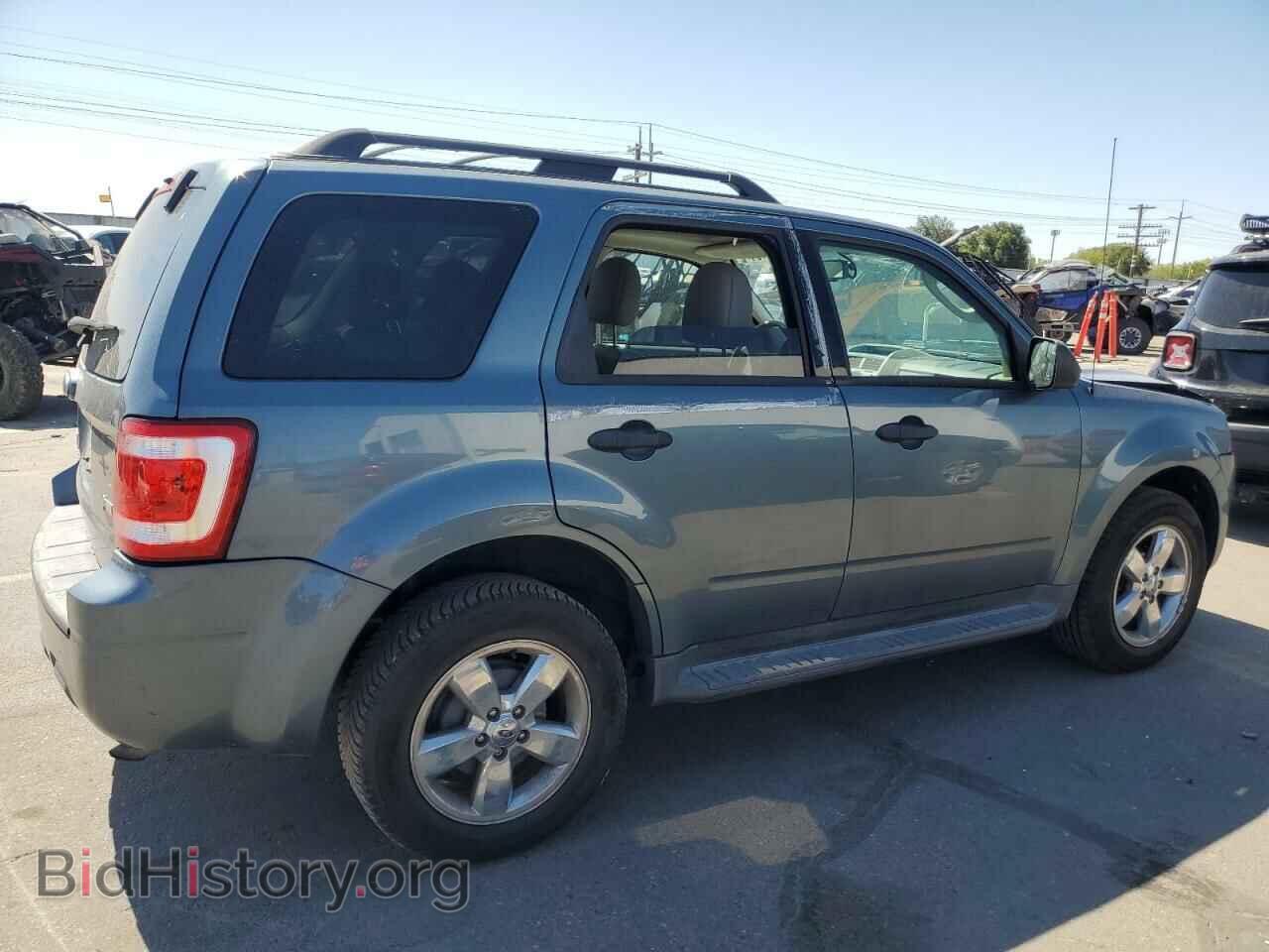 2010 FORD ESCAPE - VIN: 1FMCU0DG2AKC83169 - Фото 3