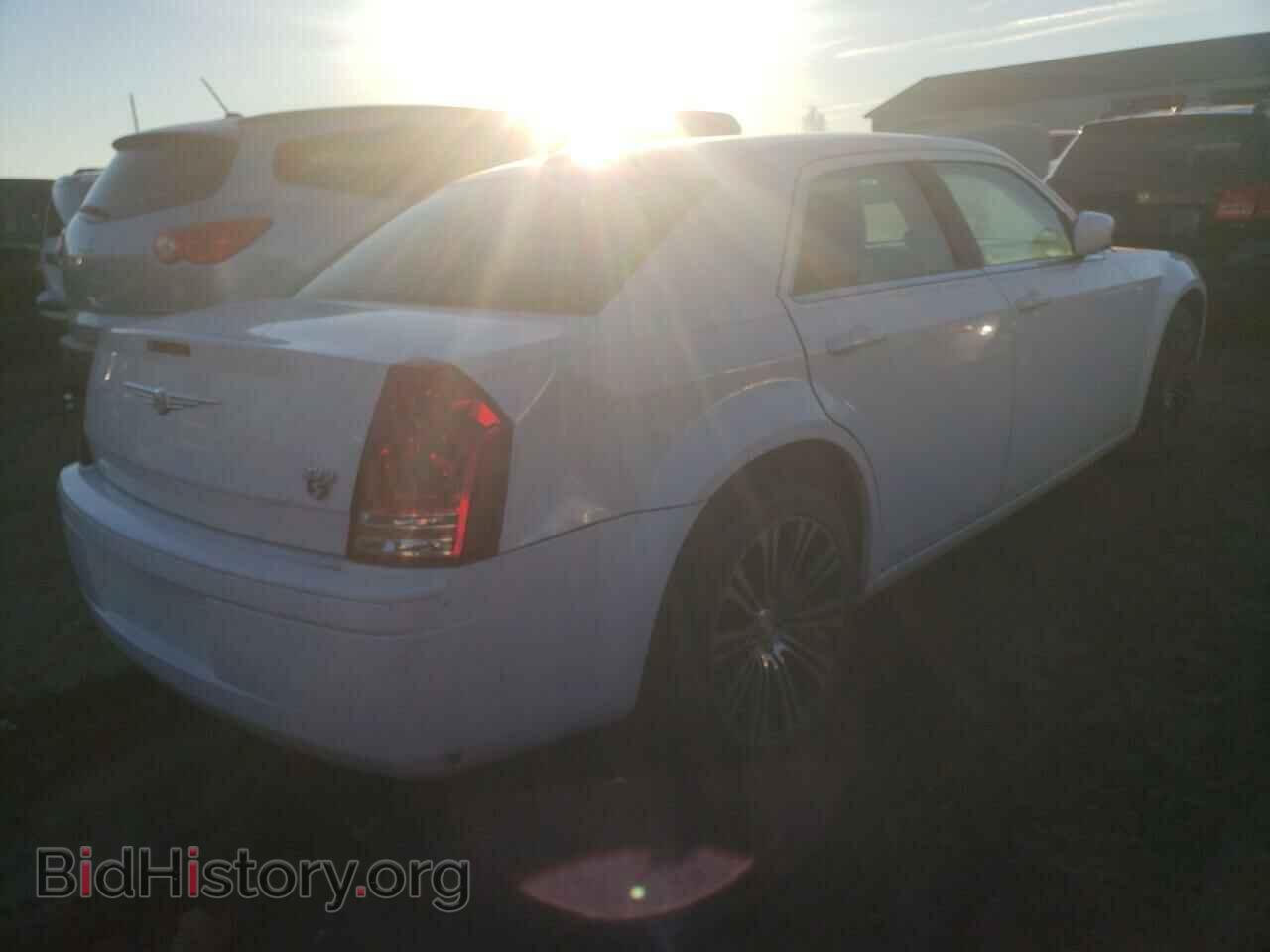 2010 CHRYSLER 300 - VIN: 2C3CA2CV5AH330442 - Фото 4