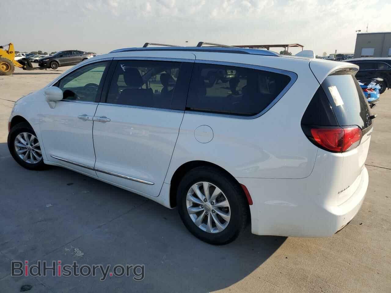 2018 CHRYSLER PACIFICA - VIN: 2C4RC1BG0JR149630 - Фото 2