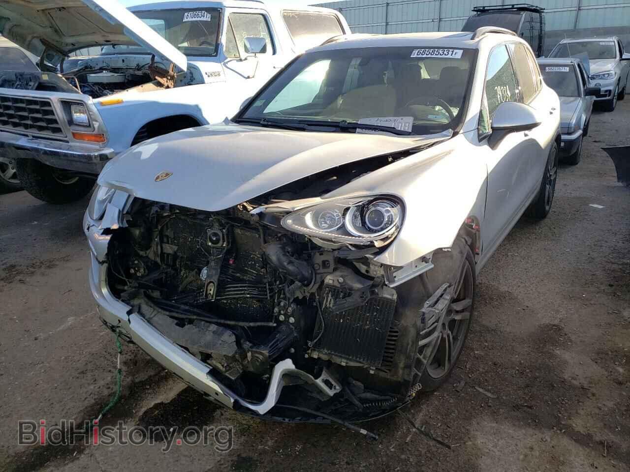 2013 PORSCHE CAYENNE - VIN: WP1AC2A28DLA92579 - Фото 2