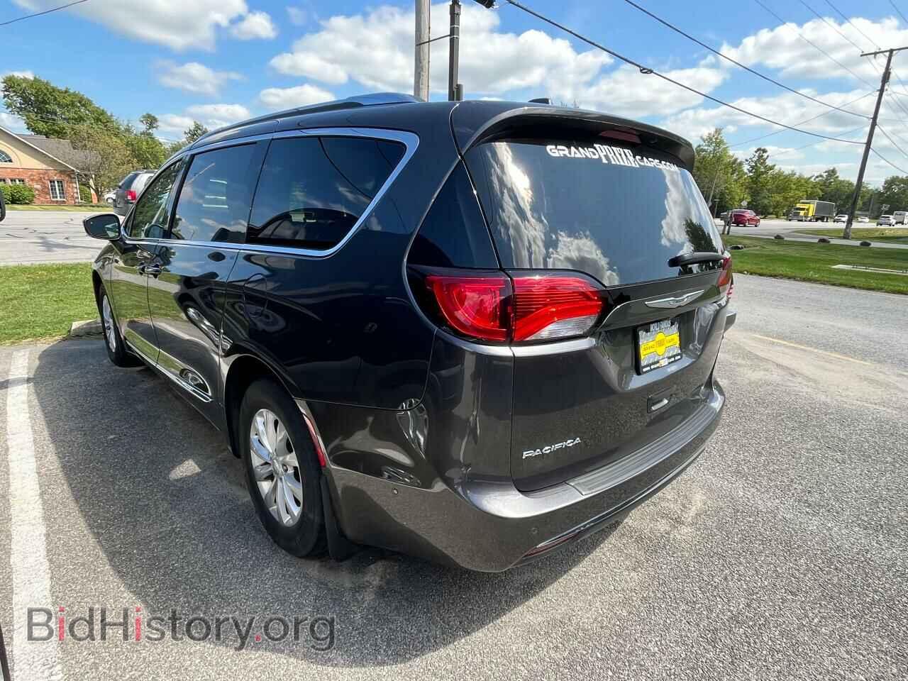 2018 CHRYSLER PACIFICA - VIN: 2C4RC1EGXJR106344 - Фото 3