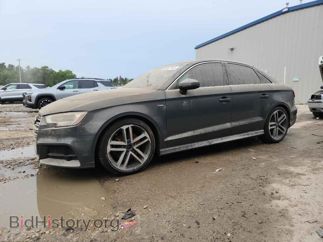 Photo WAUJ8GFF4J1069445 - AUDI A3 2018