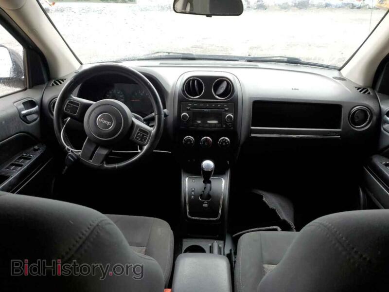 2011 Jeep COMPASS (VIN 1J4NF1FB9BD183150) — photo 8 of 13