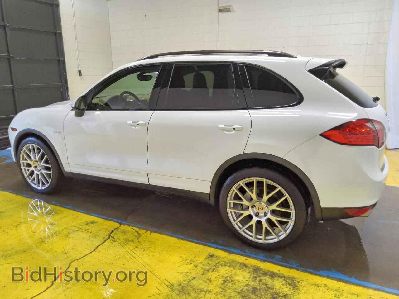 2013 PORSCHE CAYENNE - VIN: WP1AE2A26DLA15784 - Фото 2