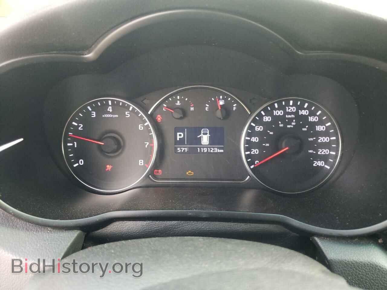 2014 KIA RONDO - VIN: KNAHU8A32E7010927 - Фото 9