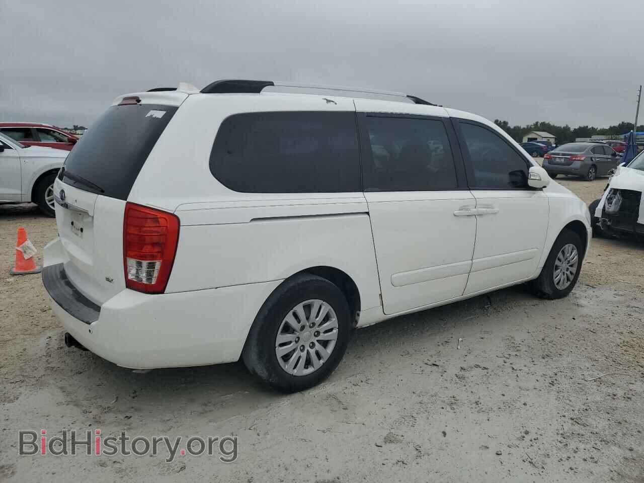 2011 KIA All Models - VIN: KNDMG4C74B6373748 - Фото 3