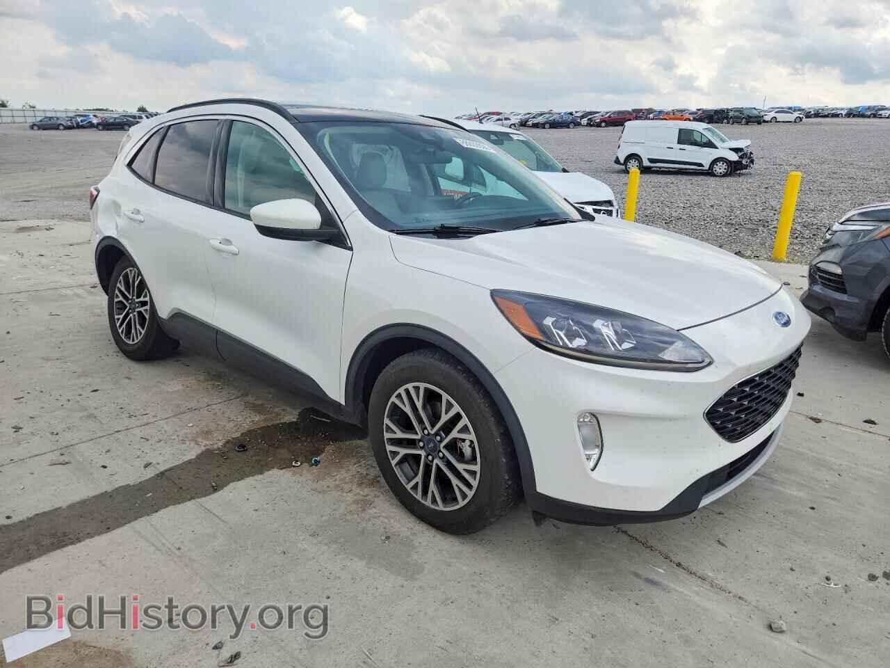 2020 Ford ESCAPE (VIN 1FMCU0H65LUA98512) — фото 4 из 13
