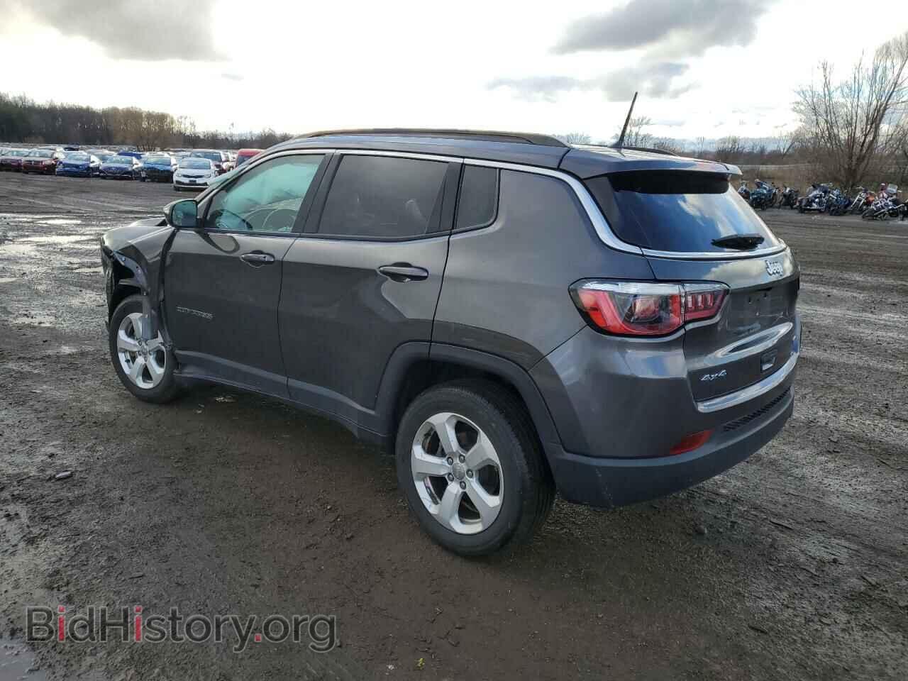 2018 JEEP COMPASS - VIN: 3C4NJDBB4JT423810 - Фото 2