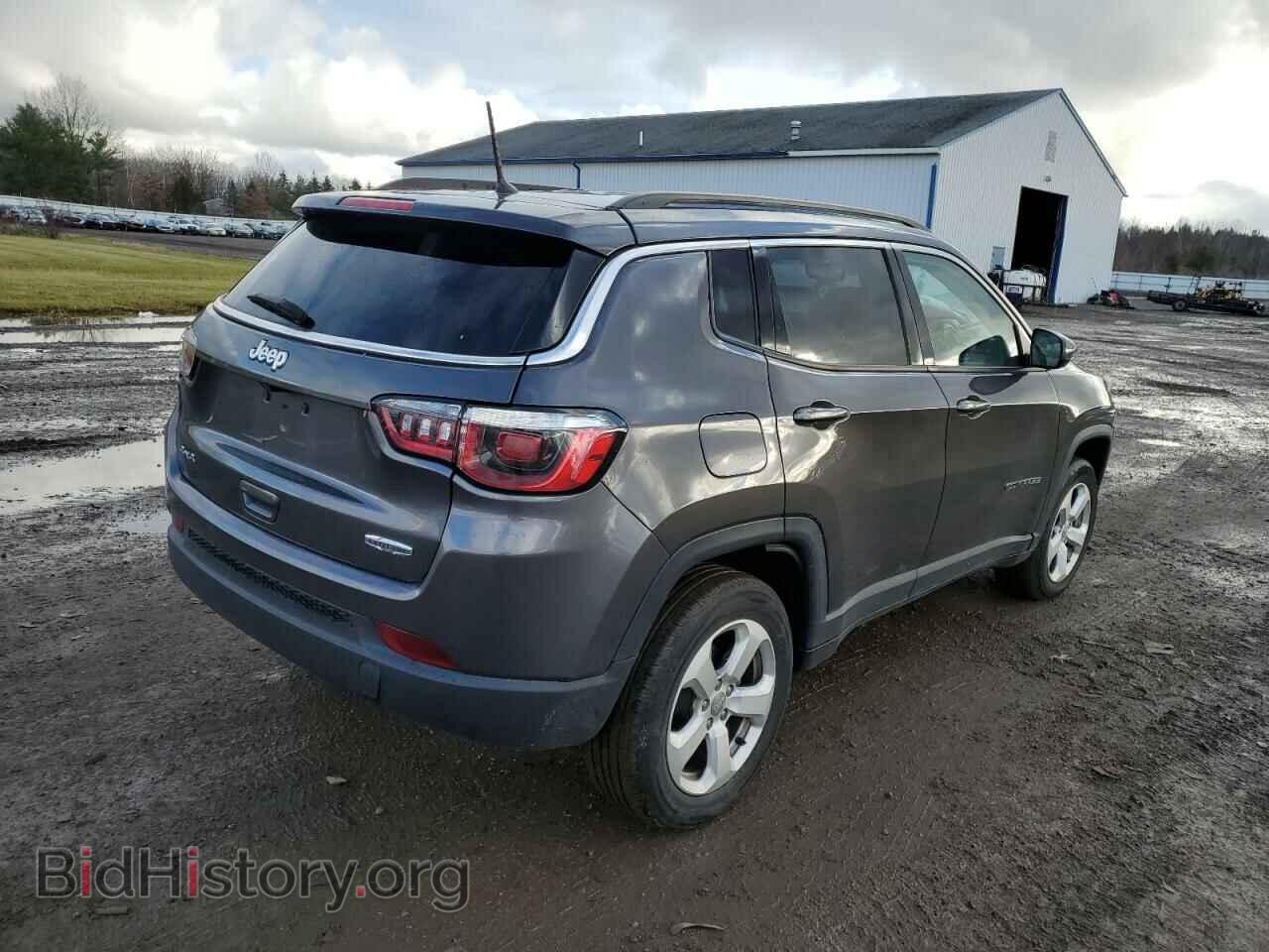 2018 JEEP COMPASS - VIN: 3C4NJDBB4JT423810 - Фото 3