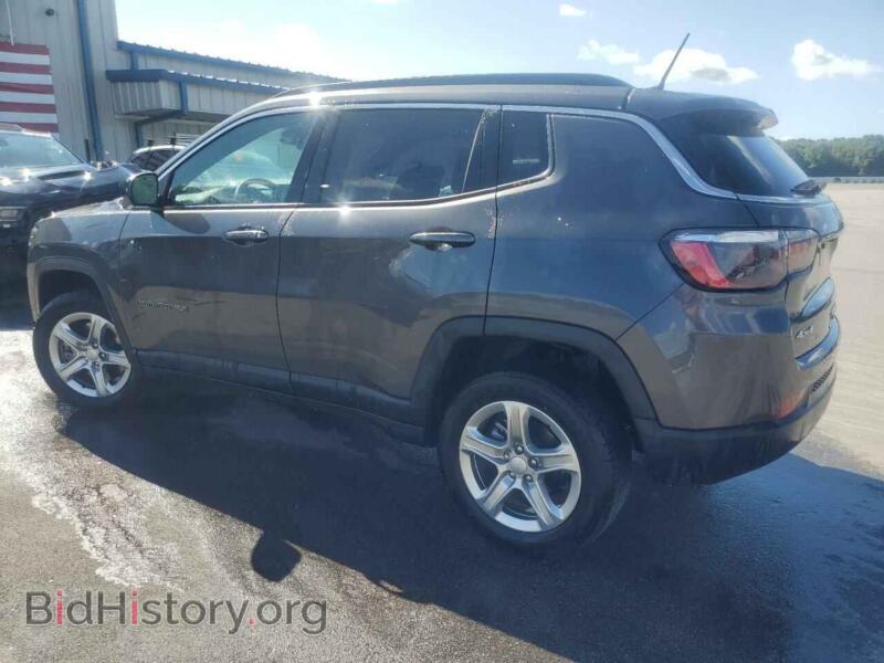 2024 Jeep COMPASS (VIN 3C4NJDBN9RT606545) — photo 2 of 13