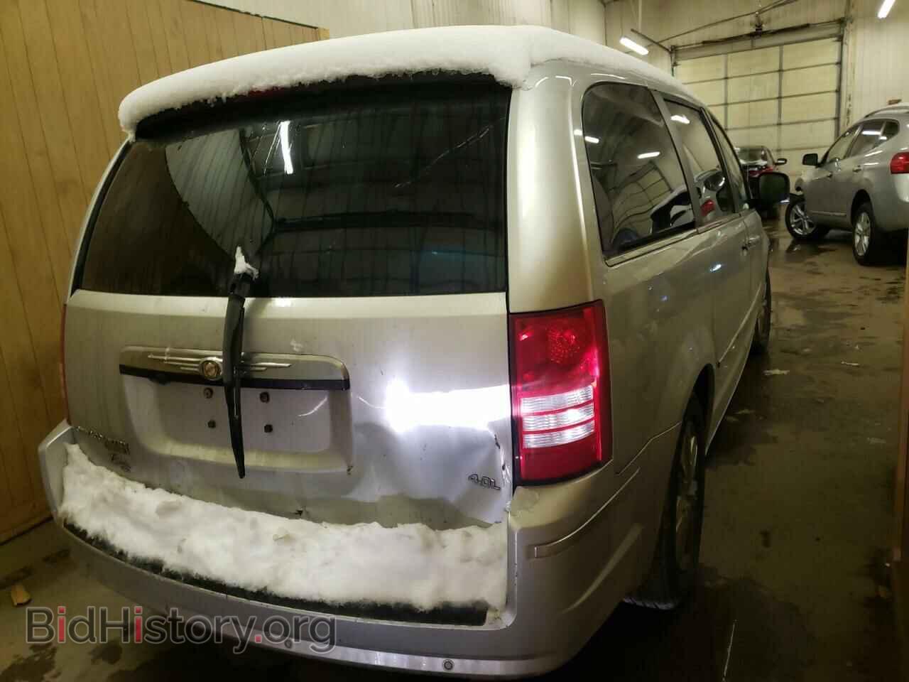 2008 CHRYSLER MINIVAN - VIN: 2A8HR64X68R746806 - Фото 4