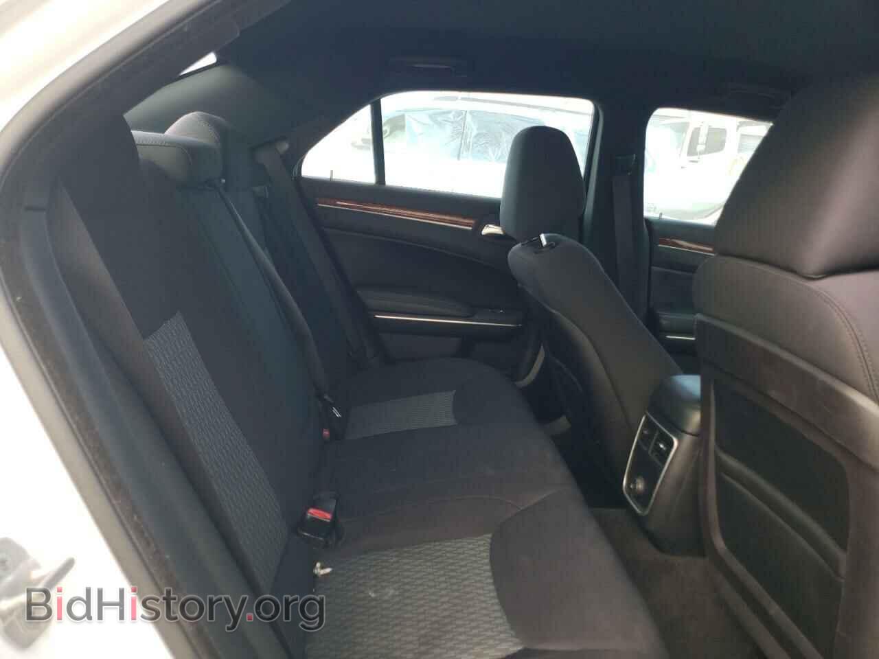 2012 CHRYSLER 300 - VIN: 2C3CCAAG3CH241299 - Фото 6