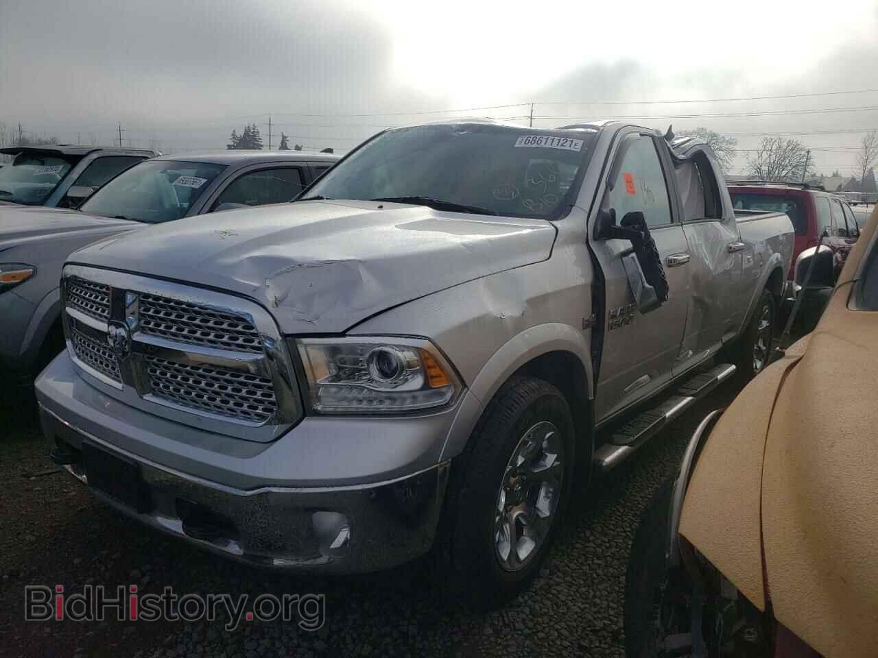 2017 RAM 1500 - VIN: 1C6RR7VT8HS642496 - Фото 2