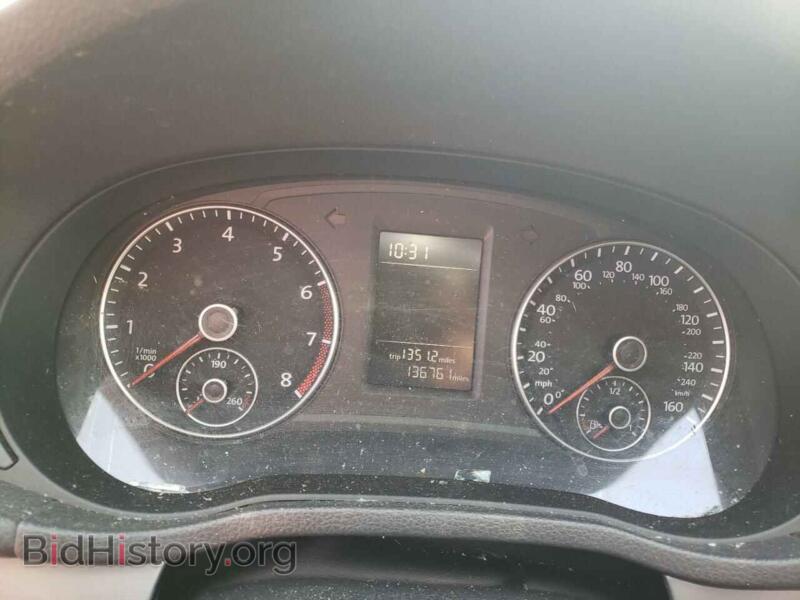 2015 Volkswagen PASSAT (VIN 1VWAT7A30FC024302) — photo 9 of 12