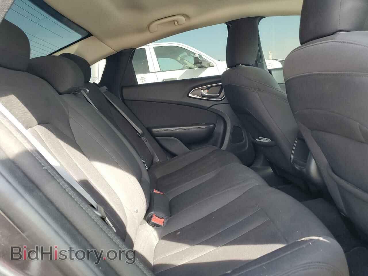 2015 CHRYSLER 200 - VIN: 1C3CCCAB2FN732815 - Фото 10