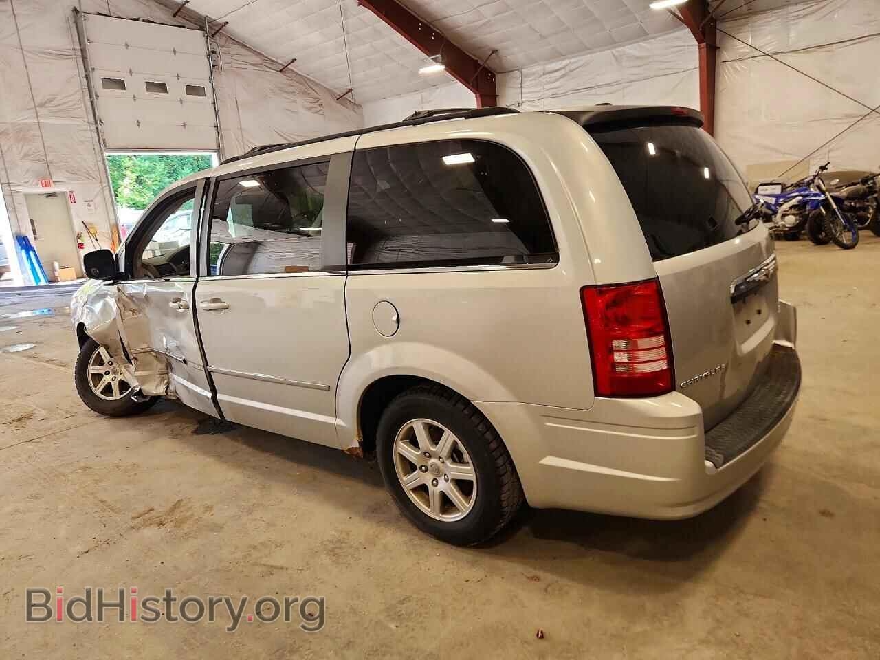 2010 CHRYSLER MINIVAN - VIN: 2A4RR5D16AR375955 - Photo 2