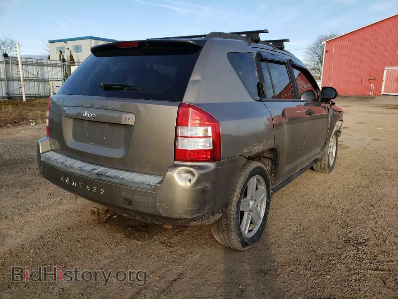 2007 JEEP COMPASS - VIN: 1J8FT47087D383826 - Photo 4