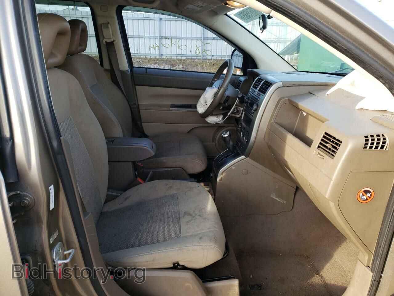 2007 JEEP COMPASS - VIN: 1J8FT47087D383826 - Photo 5