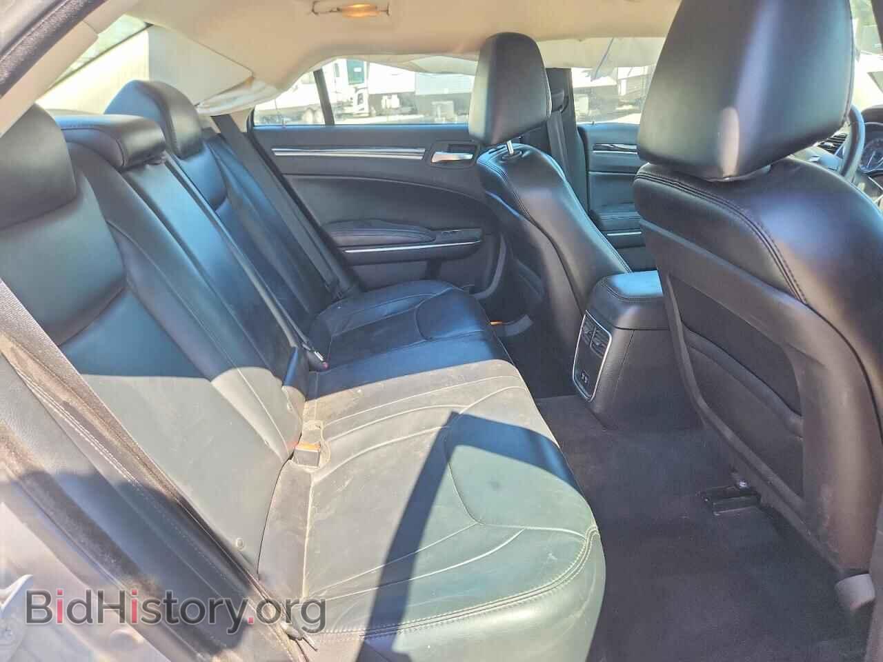 2016 CHRYSLER 300 - VIN: 2C3CCARGXGH142411 - Фото 10