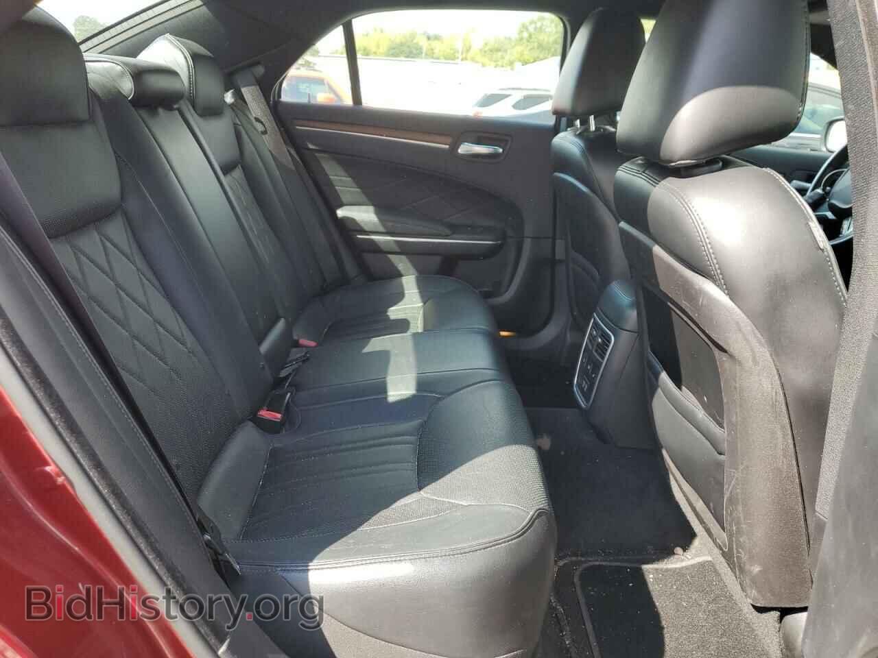 2015 CHRYSLER 300 - VIN: 2C3CCASG9FH887675 - Фото 10