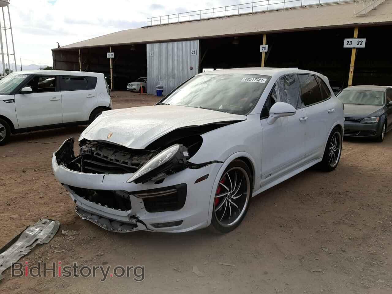 2016 PORSCHE CAYENNE - VIN: WP1AD2A22GLA79120 - Фото 2