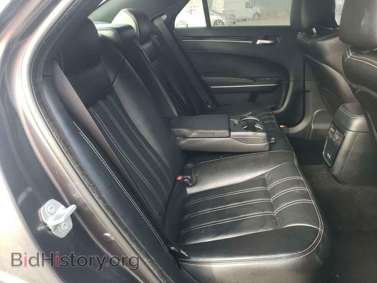 2019 CHRYSLER 300 - VIN: 2C3CCAGG7KH648774 - Фото 10