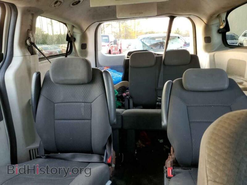 2010 Dodge CARAVAN (VIN 2D4RN5D11AR251208) — photo 10 of 13