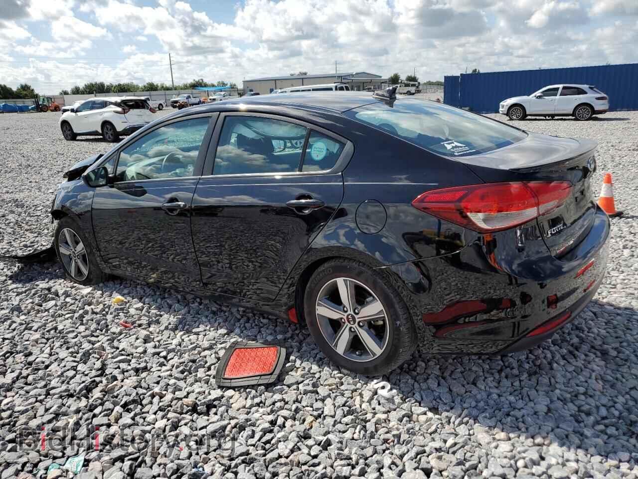 2018 KIA FORTE - VIN: 3KPFL4A77JE238845 - Фото 2