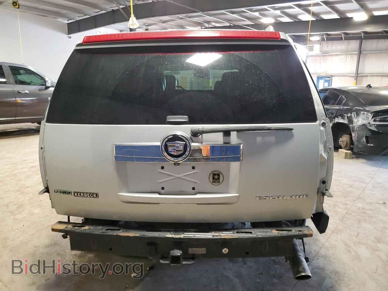 2011 CADILLAC ESCALADE - VIN: 1GYS4HEF0BR140504 - Фото 6