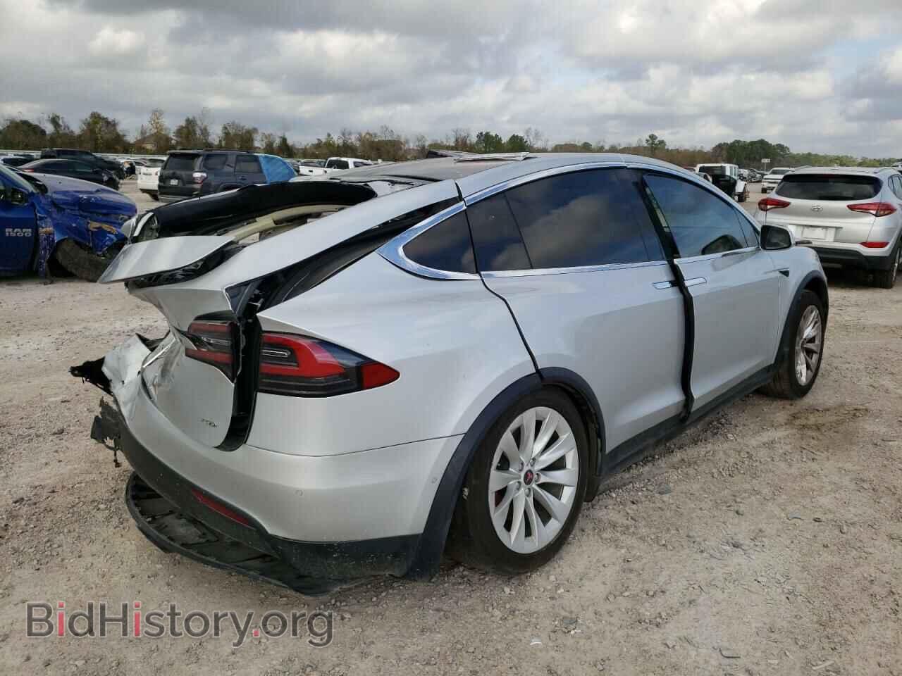 2017 TESLA MODEL X - VIN: 5YJXCDE21HF050295 - Photo 4