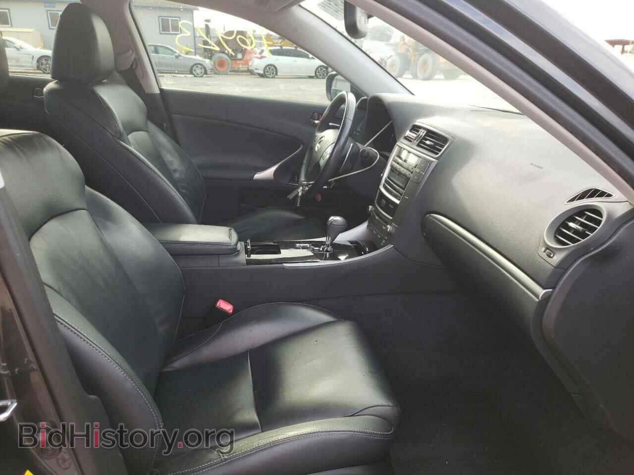 2011 LEXUS IS - VIN: JTHBF5C25B5137389 - Фото 5