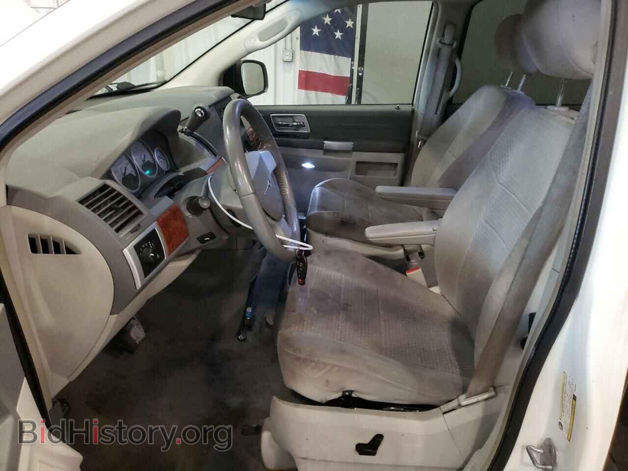 2008 CHRYSLER MINIVAN - VIN: 2A8HR54P08R710488 - Фото 7