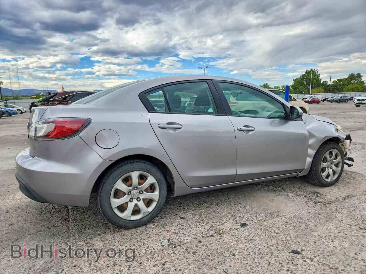 2011 MAZDA 3 - VIN: JM1BL1UF2B1405598 - Photo 3