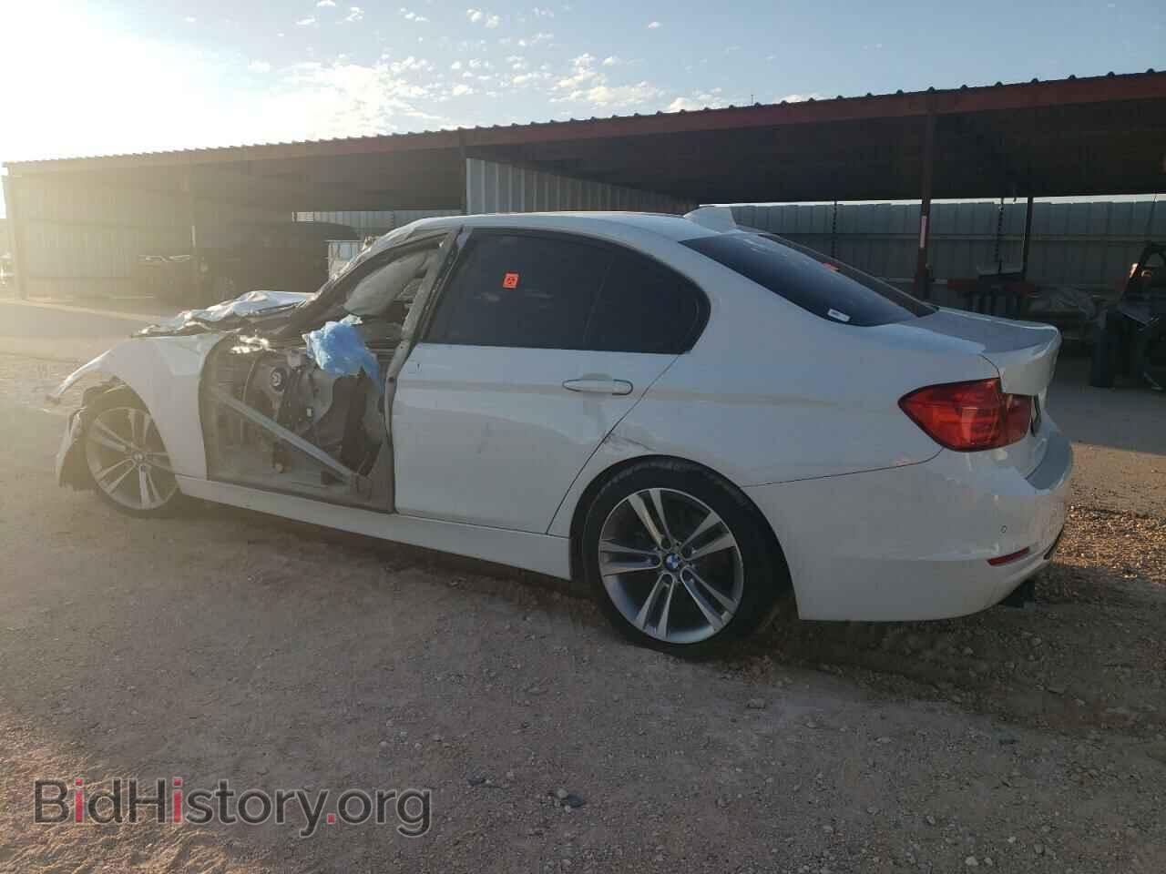 2013 BMW 3 SERIES - VIN: WBA3A5C53DF601384 - Фото 2