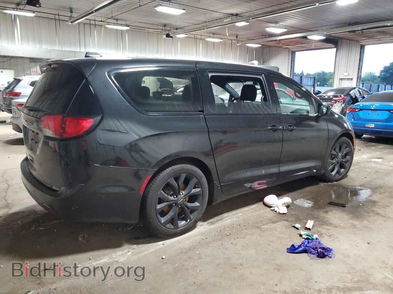 2019 CHRYSLER PACIFICA - VIN: 2C4RC1FG8KR581832 - Фото 3