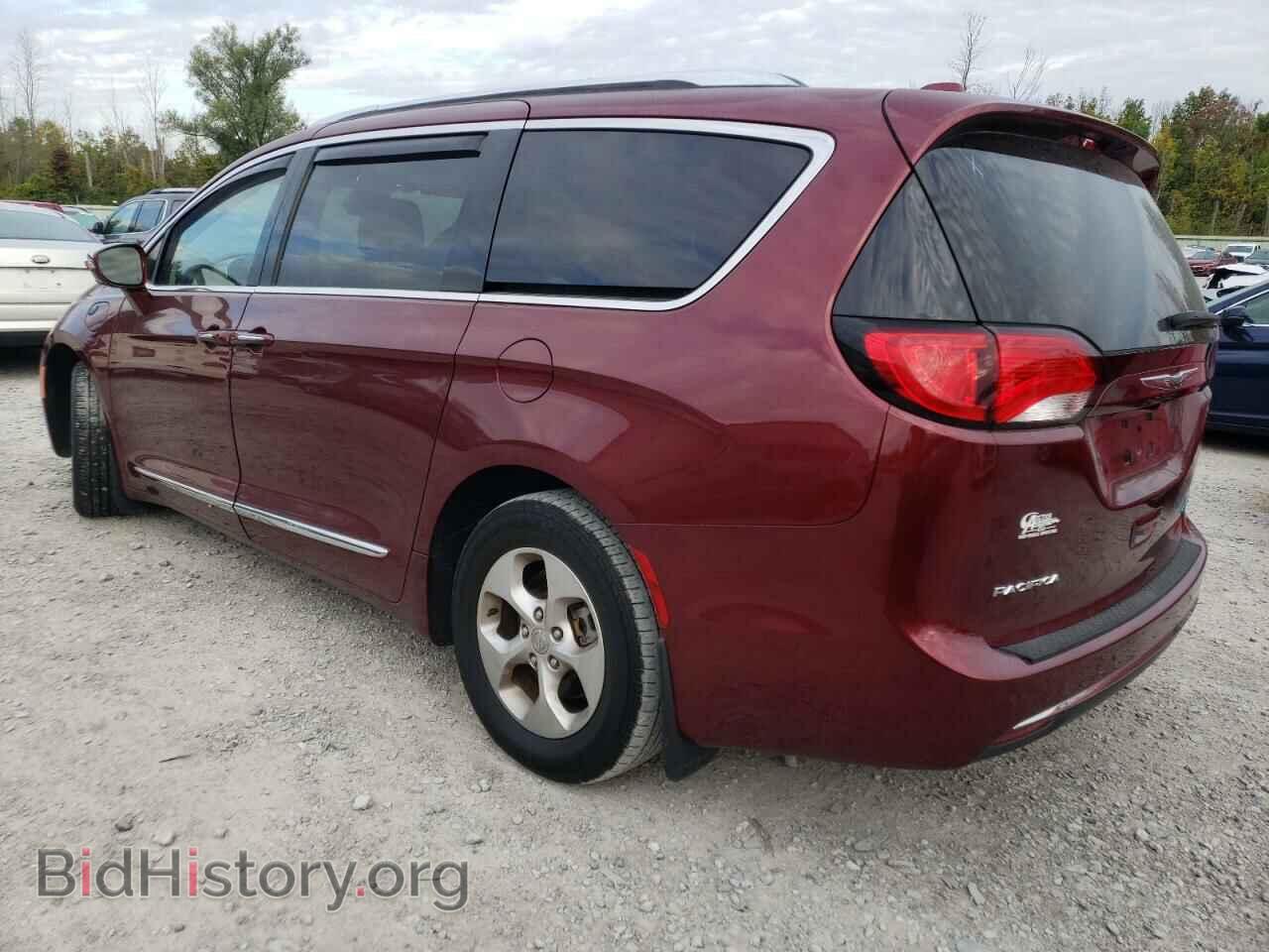 2017 CHRYSLER PACIFICA - VIN: 2C4RC1N74HR772111 - Фото 2