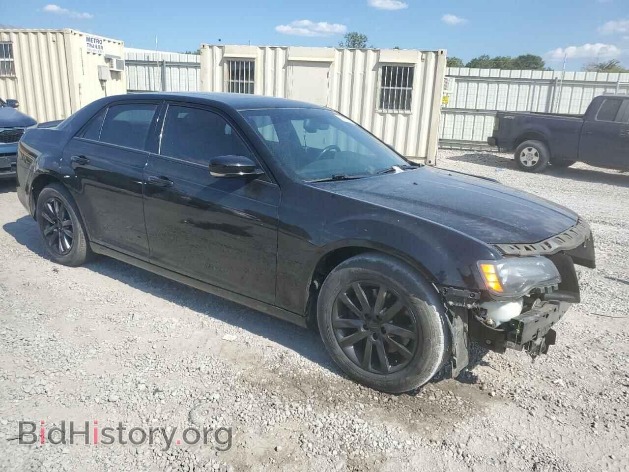 2014 CHRYSLER 300 - VIN: 2C3CCABT5EH232747 - Фото 4
