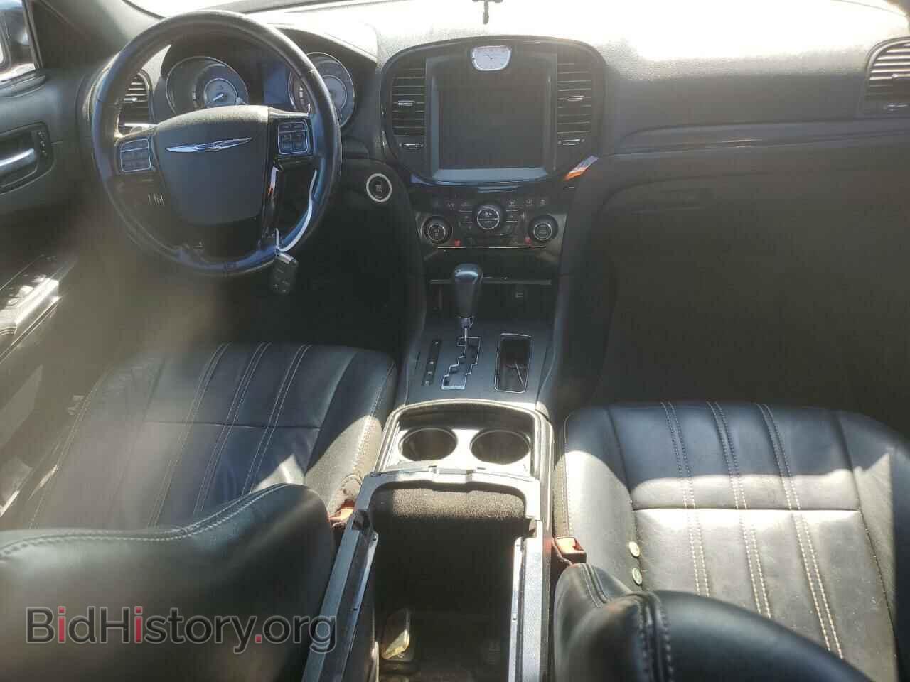 2014 CHRYSLER 300 - VIN: 2C3CCABT5EH232747 - Фото 8