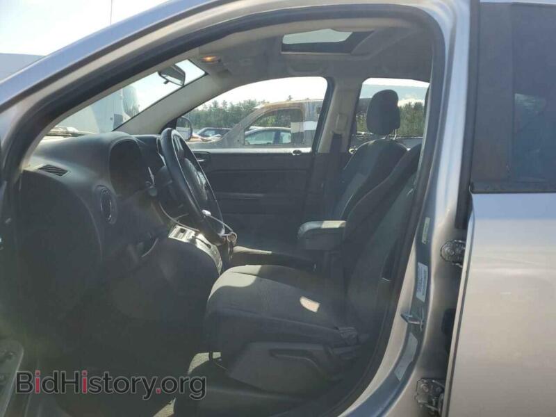 2011 Jeep COMPASS (VIN 1J4NF1FB0BD280656) — photo 7 of 13