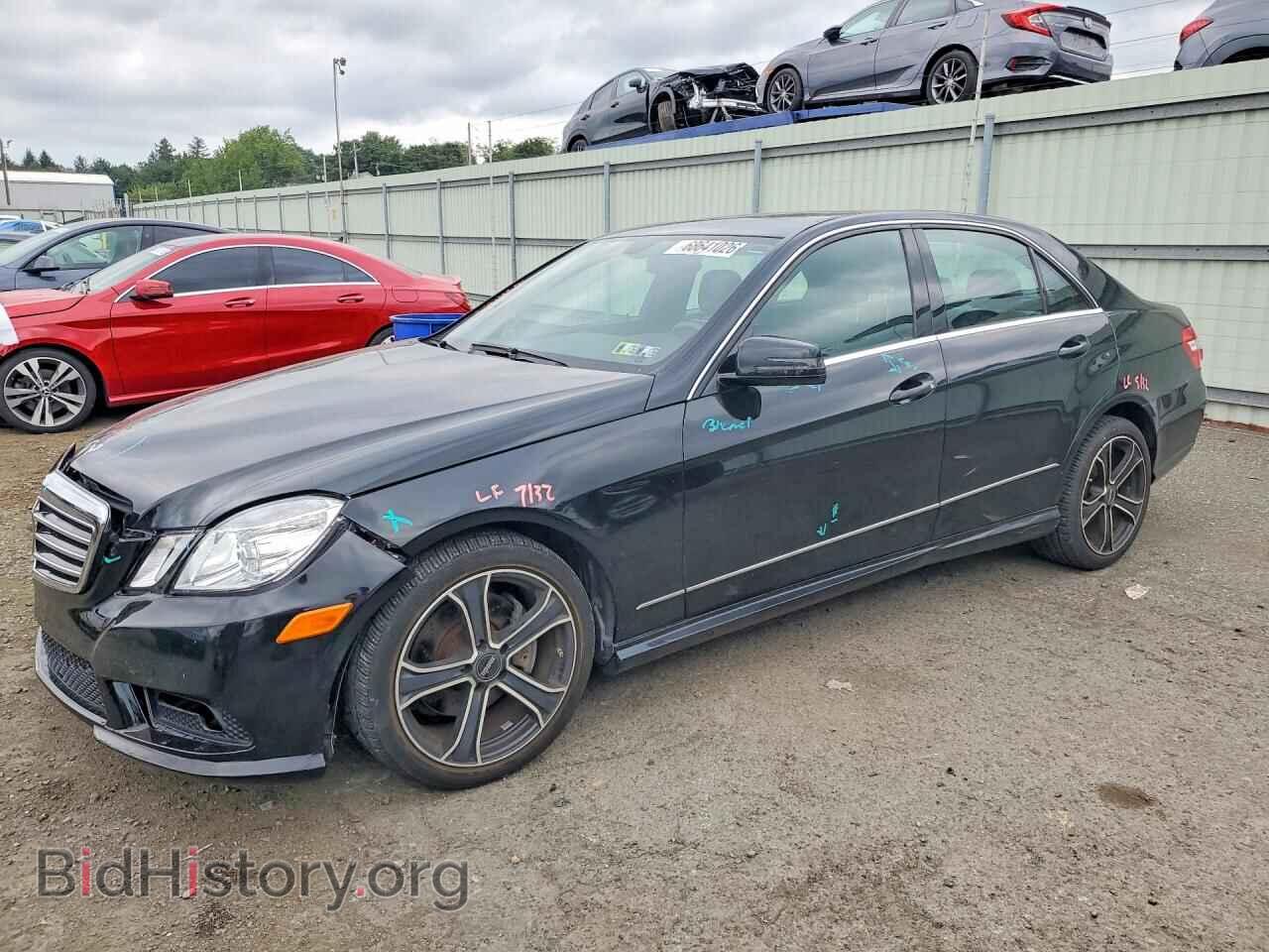Photo WDDHF8HB0BA386606 - MERCEDES-BENZ E-CLASS 2011