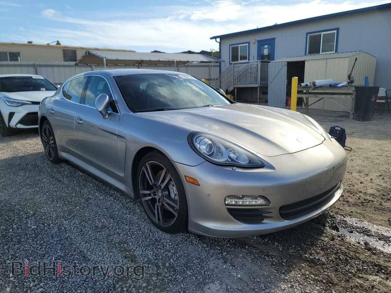 Photo WP0AB2A75BL060332 - PORSCHE PANAMERA 2011
